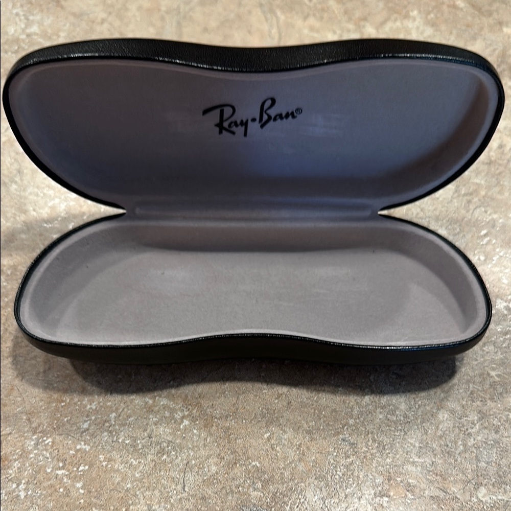 Ray-Ban Black and Gray Glasses Case Just like new